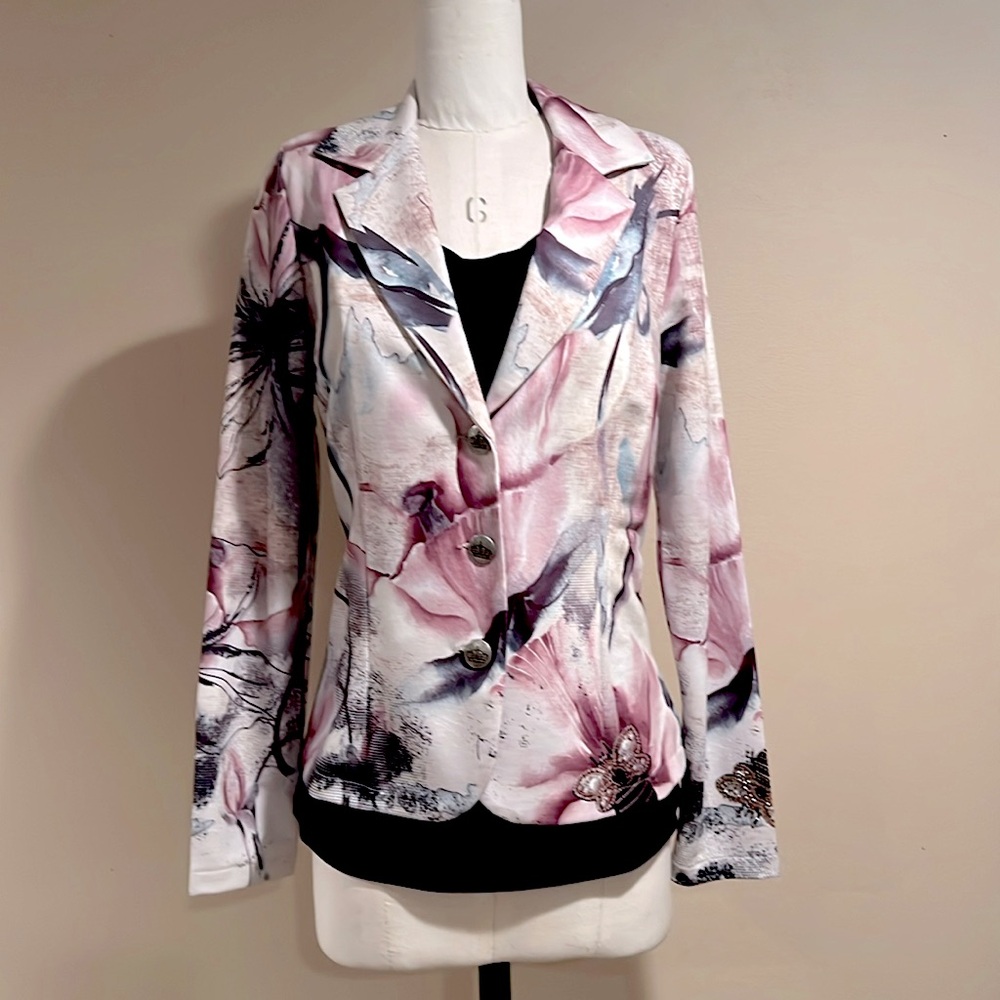 Blazer with Bumble Bee Embellishments Features Hand-Beading